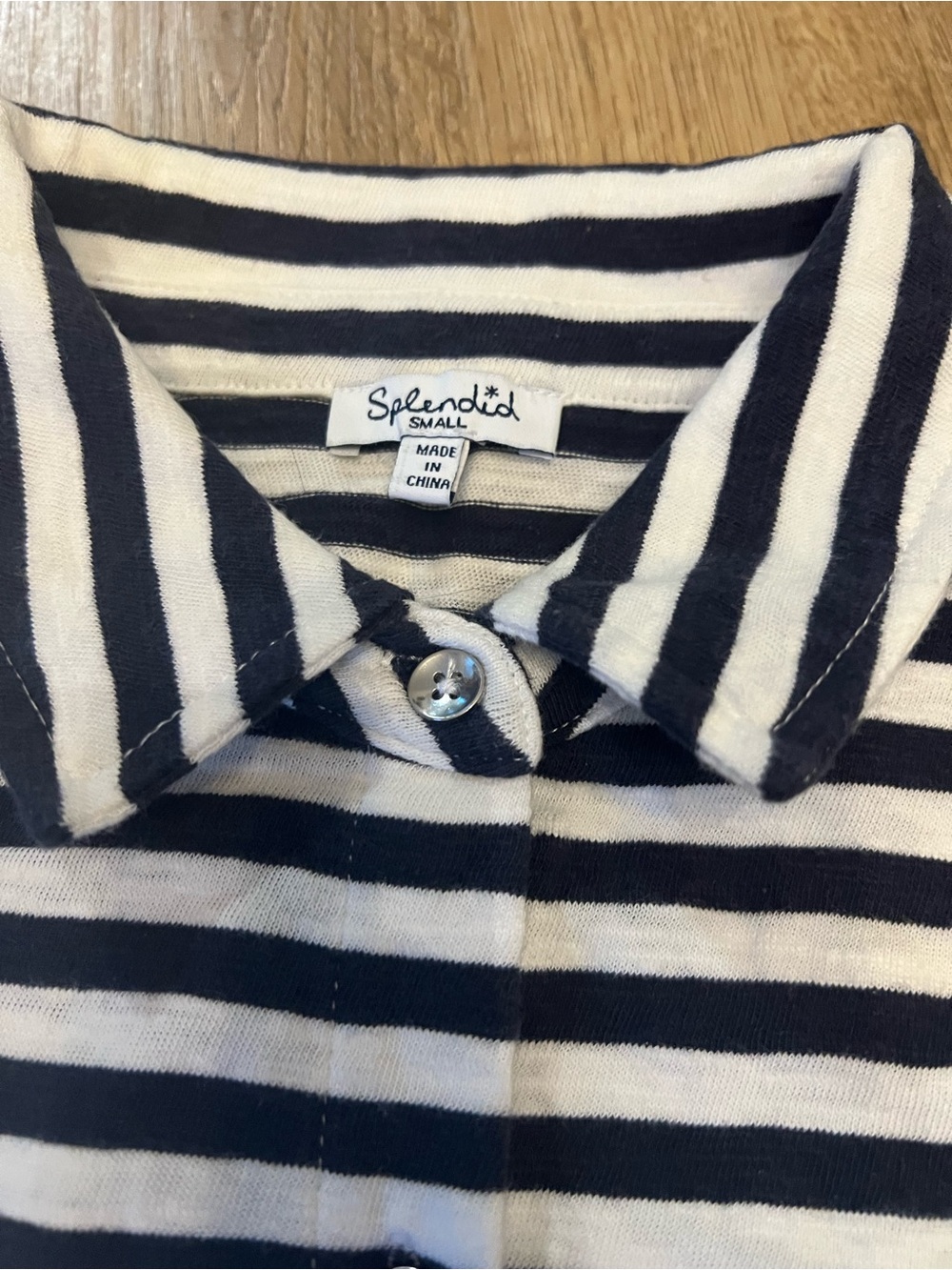 Splendid Black & White Striped Short-Sleeve Button-Down Shirt